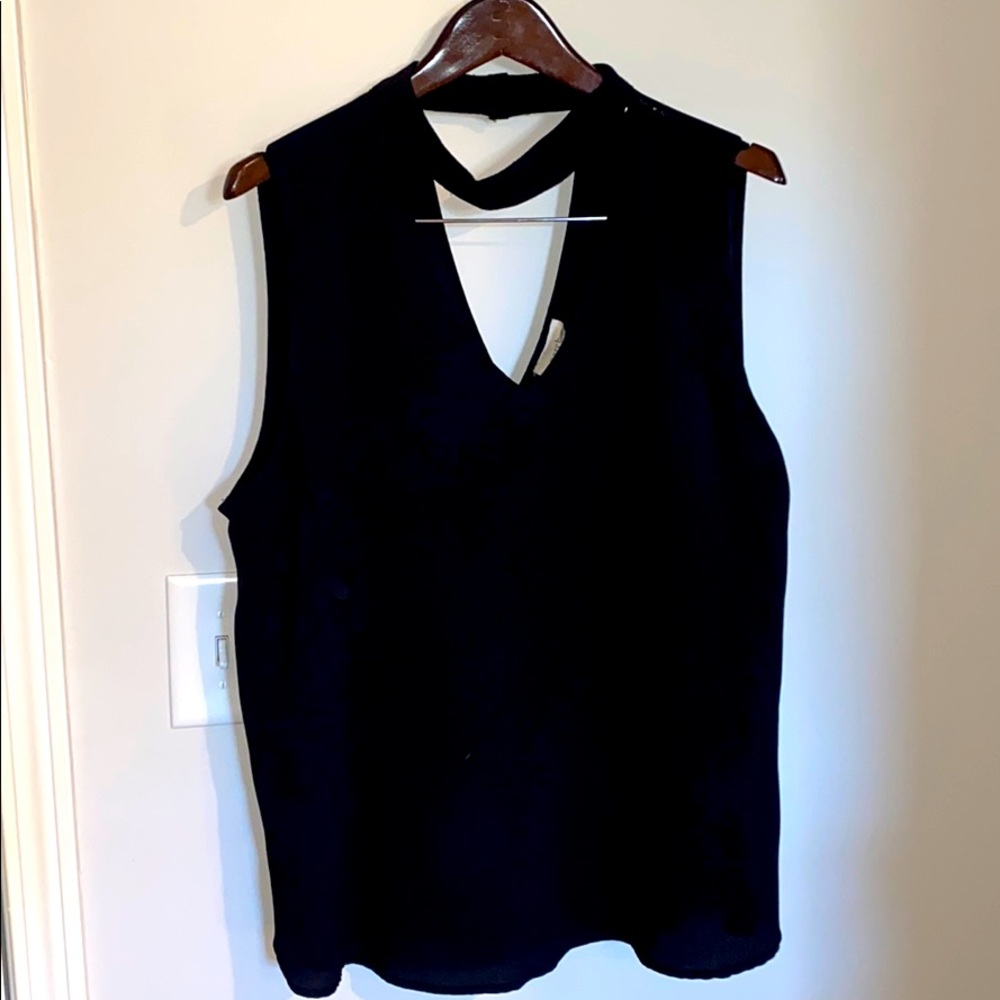 Black v neck blouse  2x